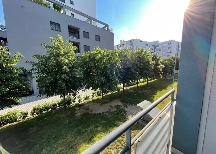 Lovely Modern Apartment - Lake Jarun