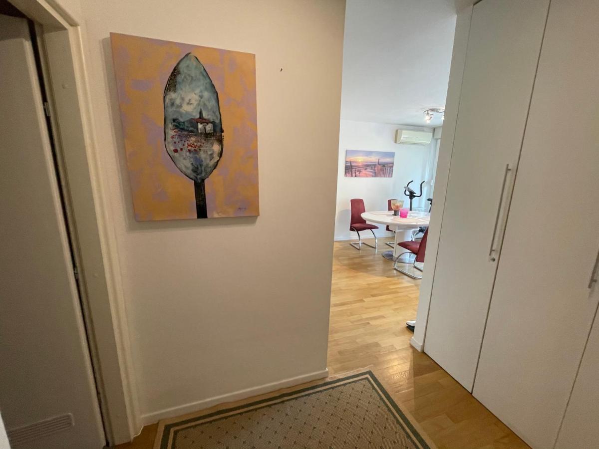 Apartment Lovely Modern - Jarun Zagreb