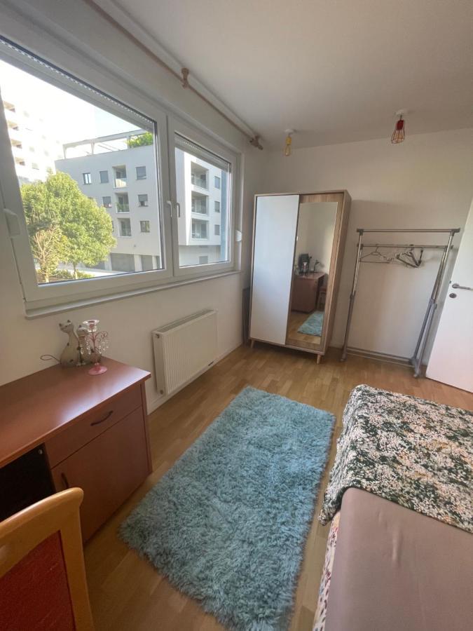 Apartment Lovely Modern - Jarun